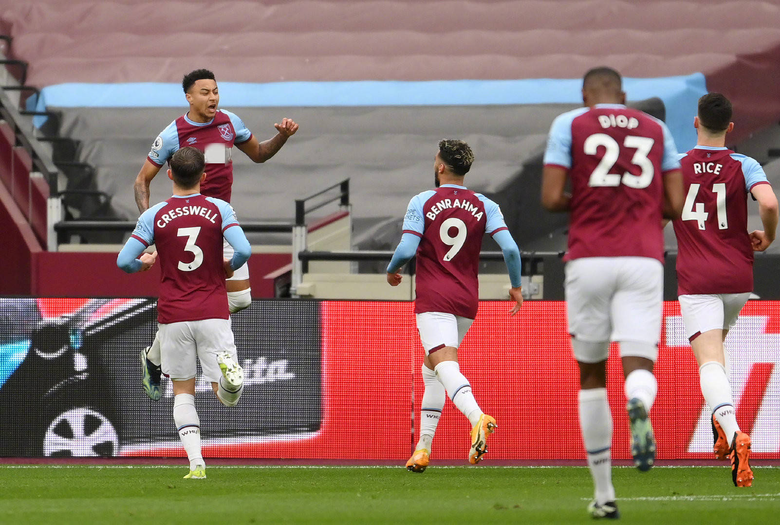 兵布陣時擁 兵布陣時擁