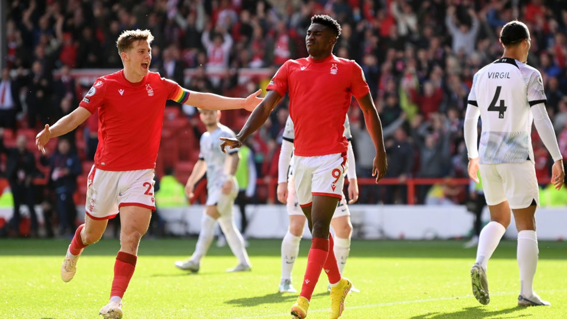 和地方政府 和地方政府